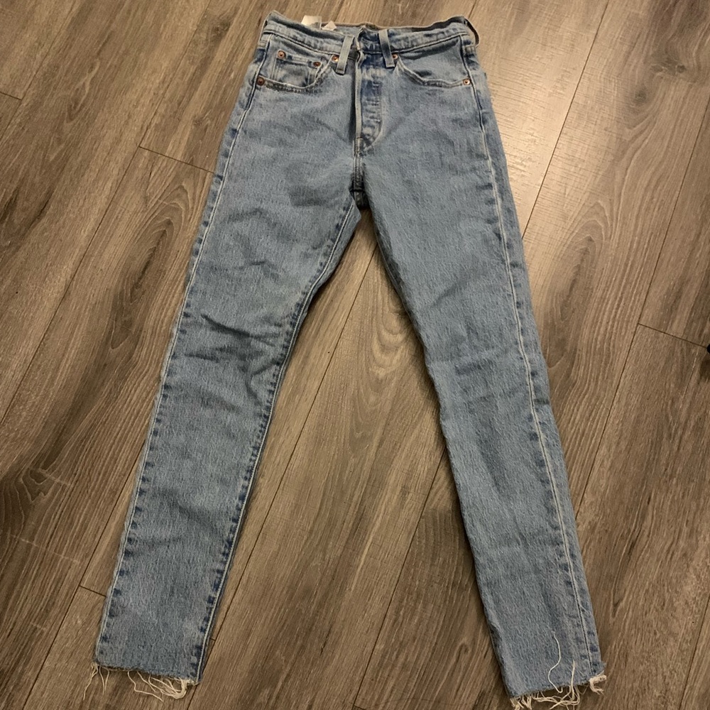 501 levis skinny